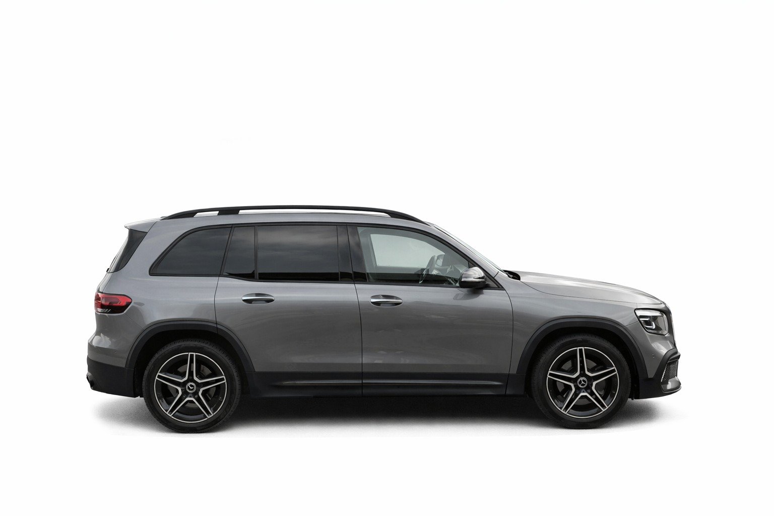 
								Mercedes GLB 220D 4Matic AMG Line full									